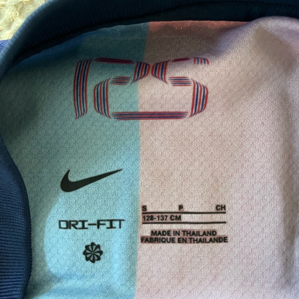OFFICIAL Lamine Yamal FC Barcelona 24/25 Youth Jersey - Picture 4 of 8